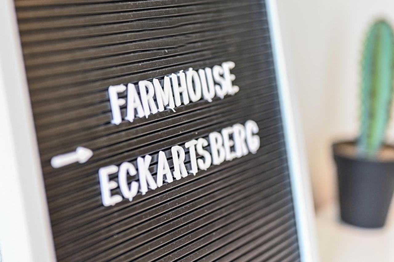 Moderne und gemütliche Ferienwohnung mit Terrasse und WALLBOX im FarmHouse Eckartsberg im Zittauer Gebirge Mittelherwigsdorf Exterior foto